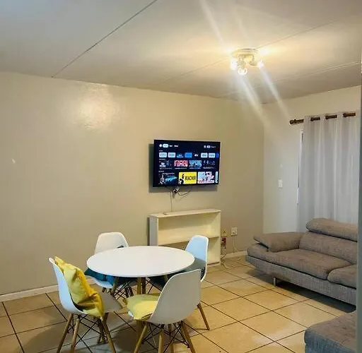 Zithelo Contractors/Backpackers Accommodation